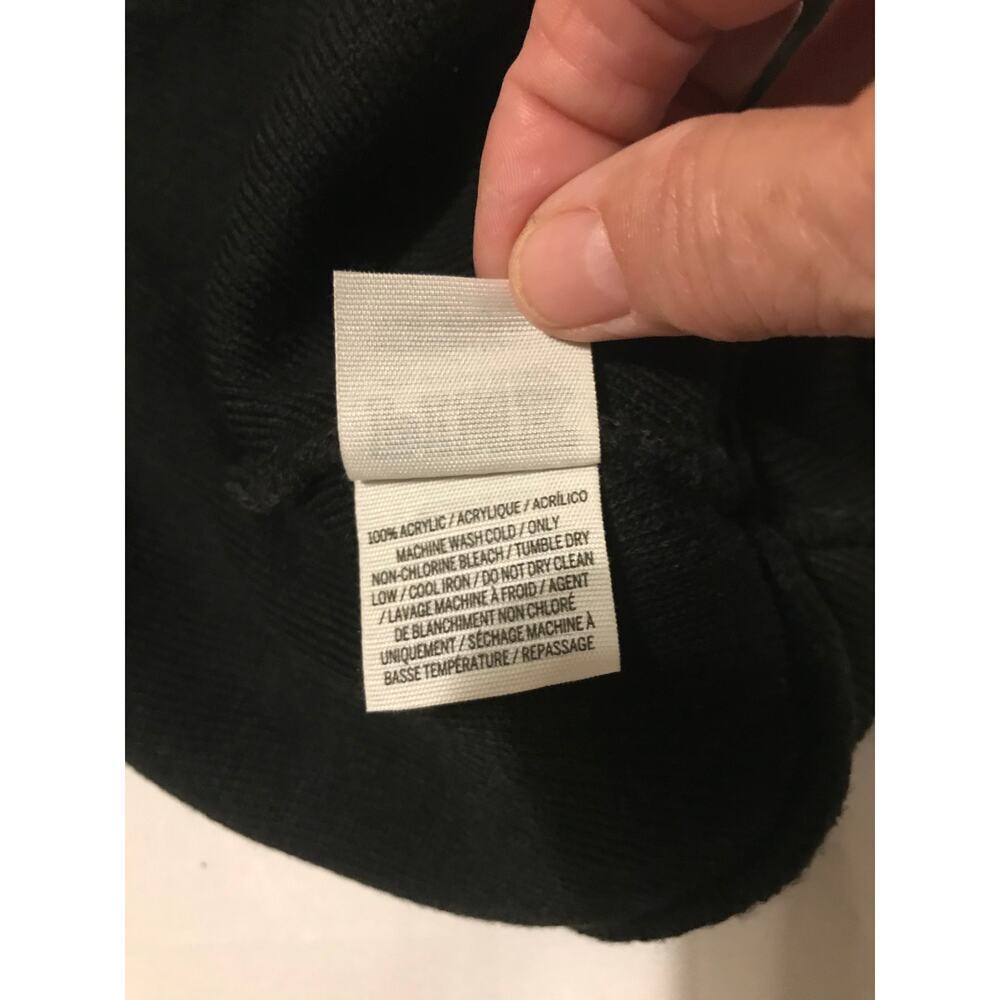 Pink winter beanie with pom pom cozycore - Picture 6 of 6